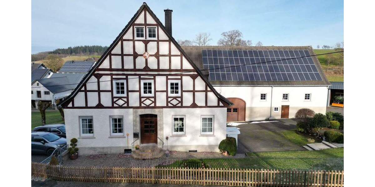 Bauernhaus, Landhaus Olpe Rhonard - 1 Zimmer, 390 m&sup2;, 1.280.000&euro; | Angebot:25666276