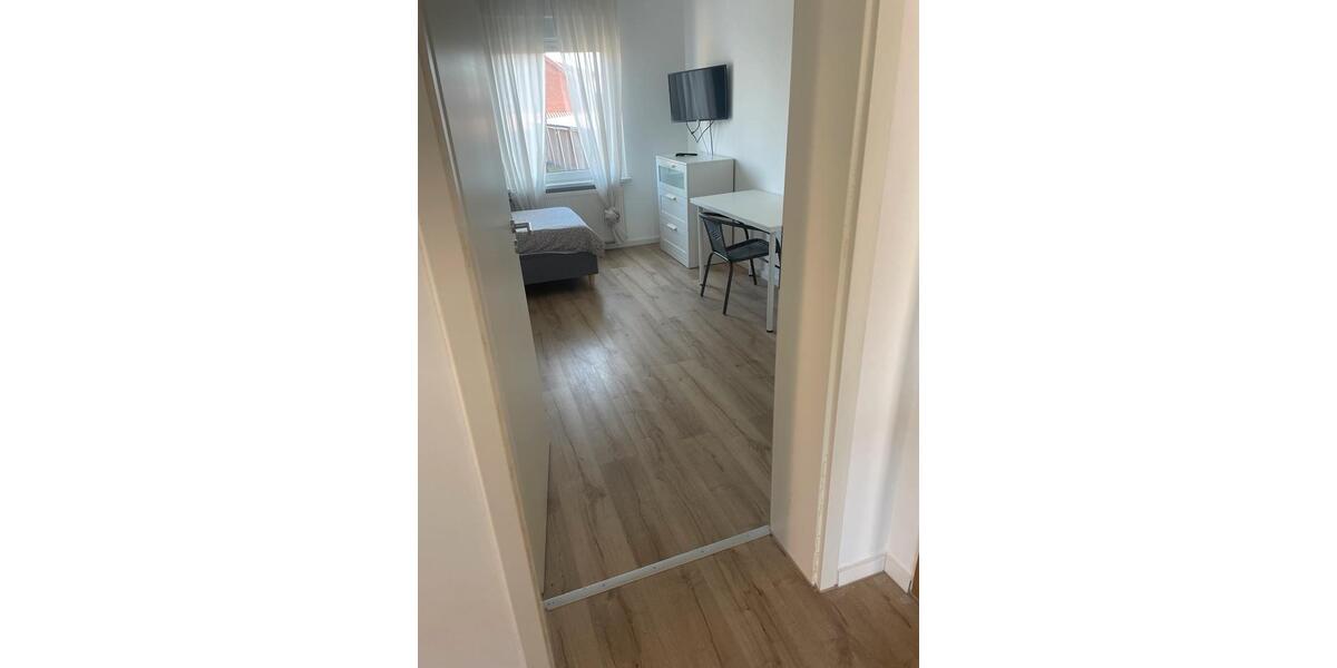 MehrfamilienhausNebengelassGarangenkomplex Süplingen zimmer