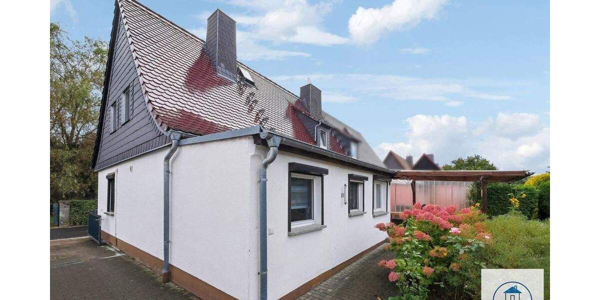 +DD: Romantische 5-R-DHH im Landhausstil + Nebenhaus zu vermieten! Garage + Garten mit Pool & Sauna+ 6 zimmer