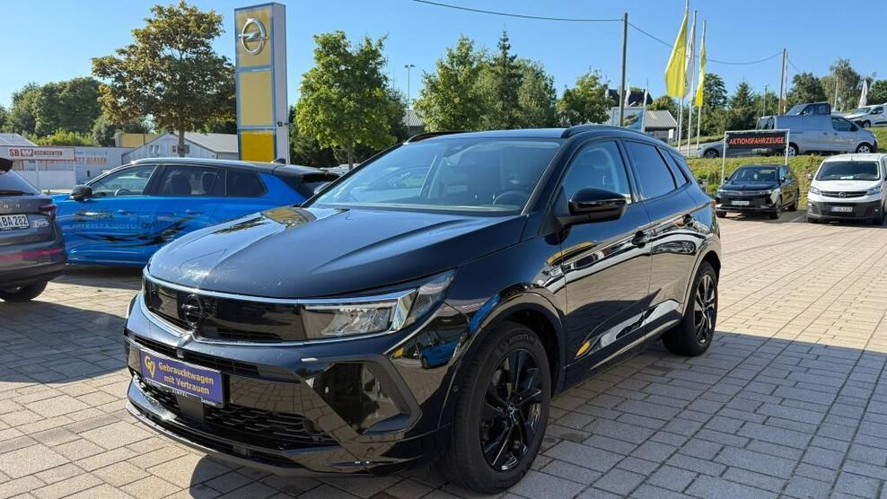 Opel Grandland (X) 51.460 km 23.750 € Zschorlau 08321