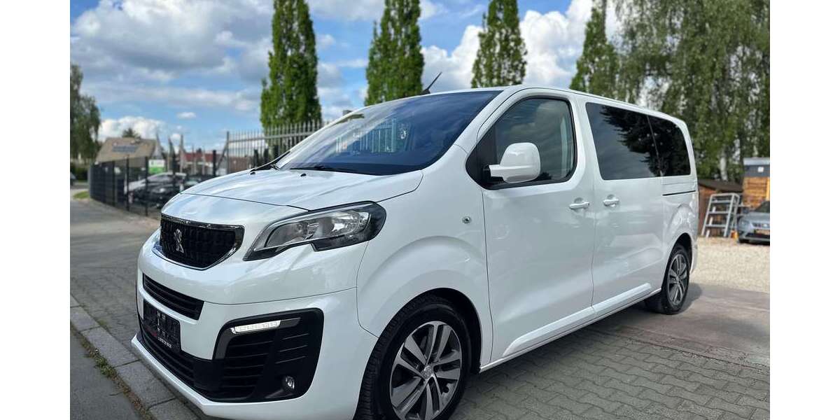 Peugeot Traveller 208.000 km 15.999 &euro; Berlin 12349