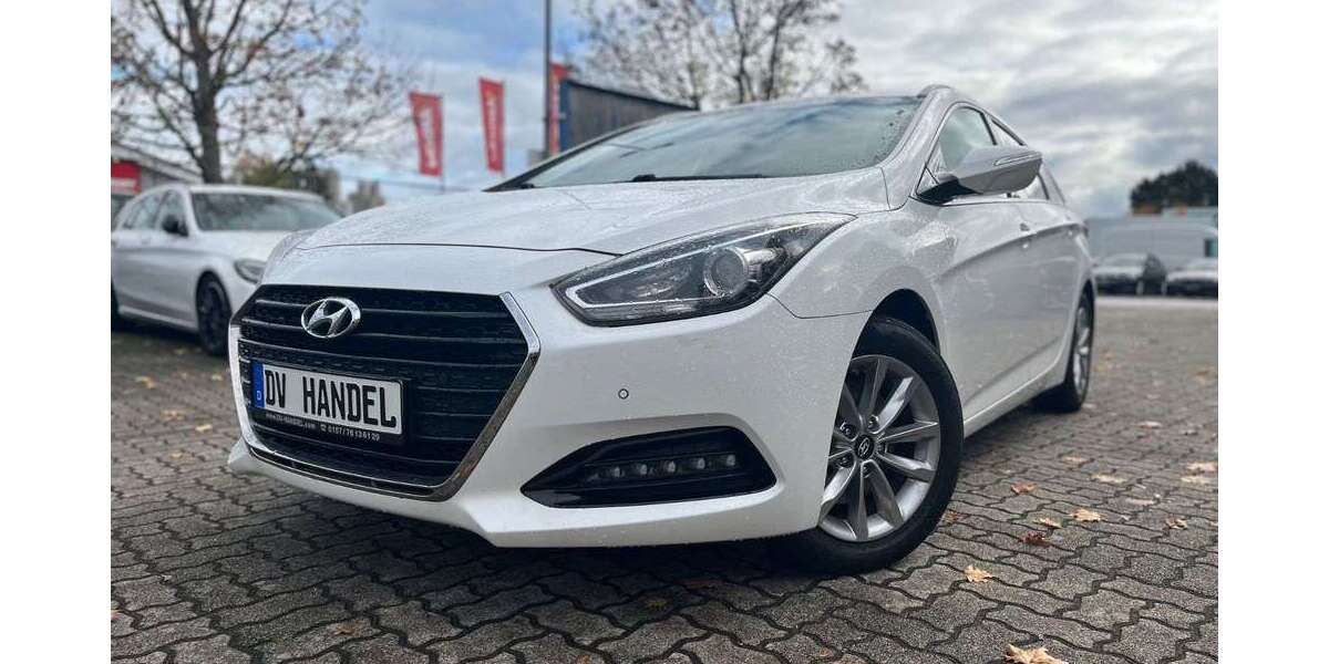 Hyundai i40 125.000 km 9.999 &euro; Forst 76694