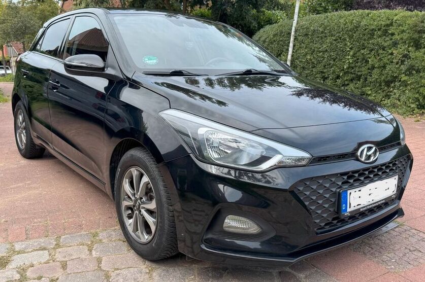 i20