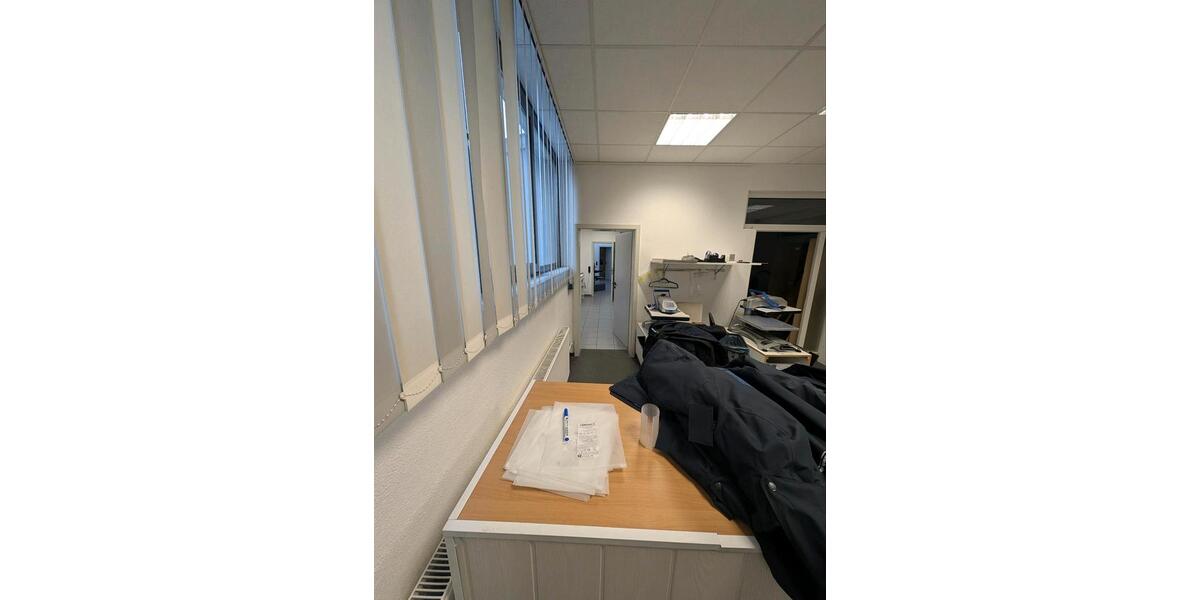 Gewerbeobjekt Hallstadt - 2.200&euro; | Angebot:25884374
