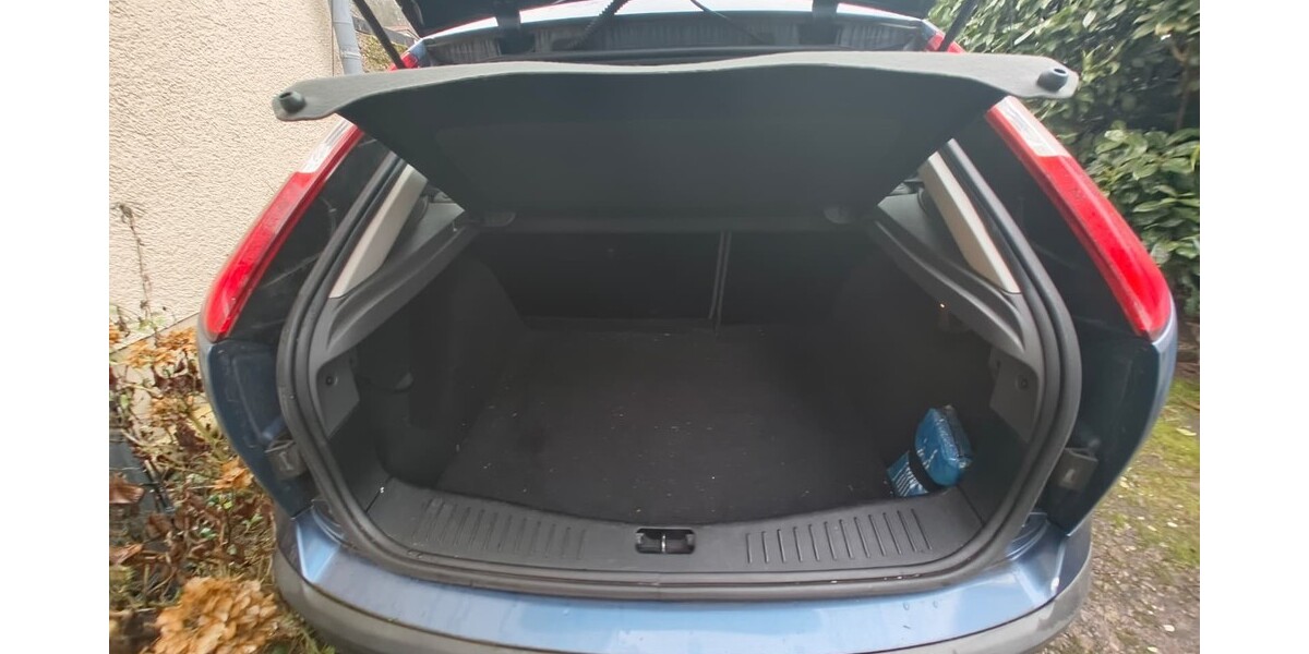 Ford Focus M1 76.000 km 1.700 &euro; Rehlingen-Siersburg 66780