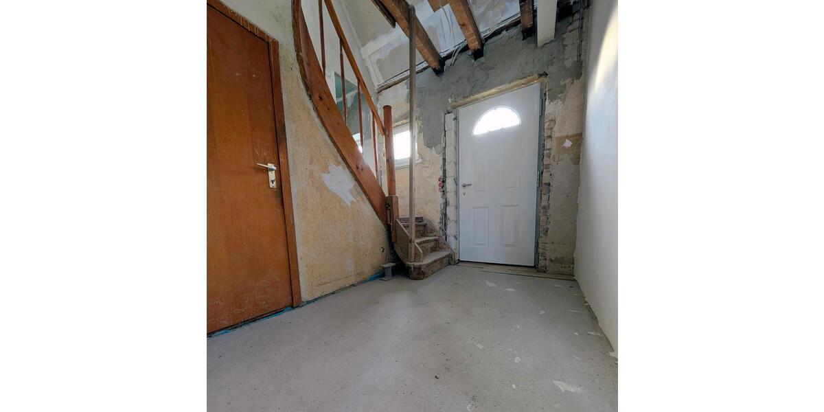 Sanierte DHH ist bereit für deine Gestaltung 4 zimmer