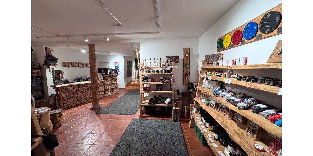 Attraktive Geschäftsräume im Herzen von Unterkirnach zimmer