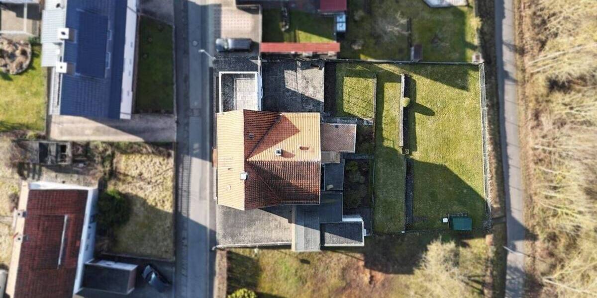 Einfamilienhaus Sontra - 7 Zimmer, 147 m&sup2;, 110.000&euro; | Angebot:26257461