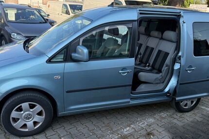 VW Caddy 211.177 km 3.690 &euro; München 81243