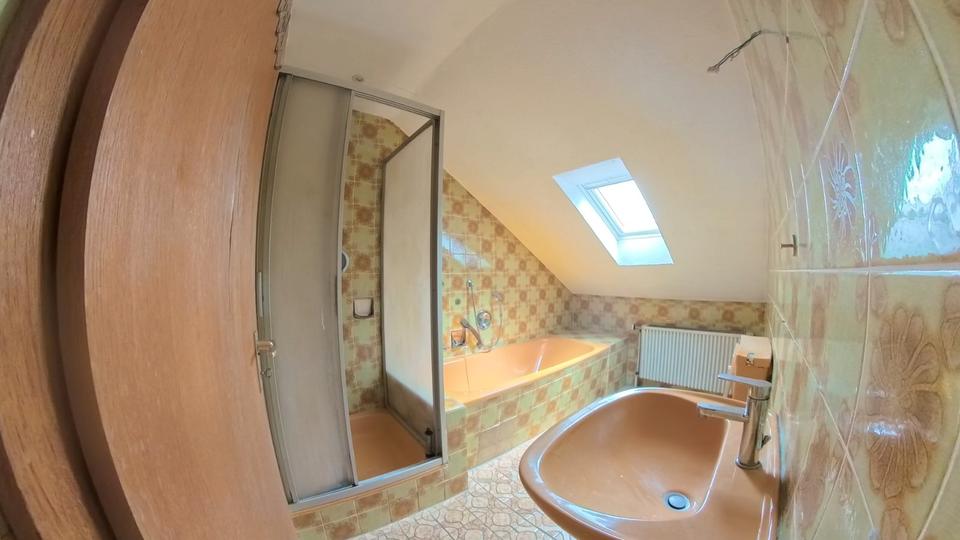 Einfamilienhaus Büdingen - 8 Zimmer, 178 m&sup2;, 395.000&euro; | Angebot:27084213