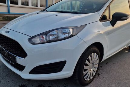 Ford Fiesta 99.895 km 4.990 &euro; Soest 59494