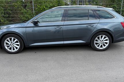 Skoda Superb 258.943 km 13.299 &euro; Berlin 10365