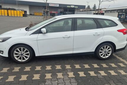 Ford Focus 153.000 km 5.300 &euro; Bayreuth 95447