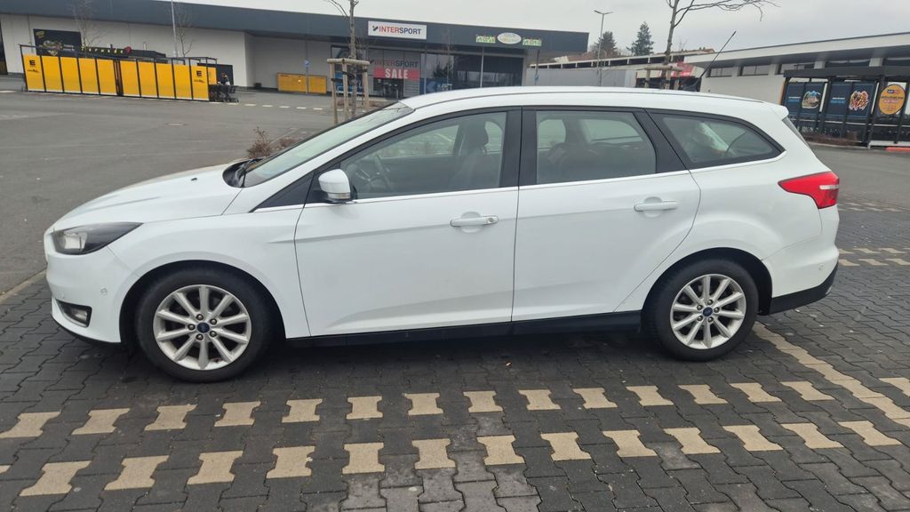 Ford Focus 153.000 km 5.500 &euro; Bayreuth 95447