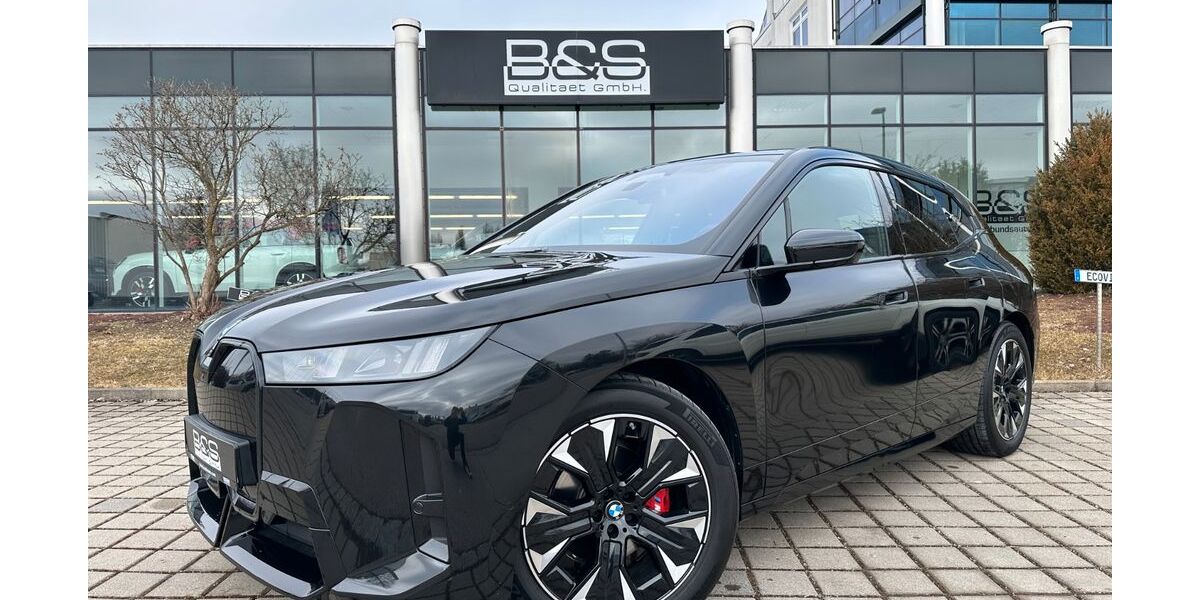 BMW iX 4.100 km 79.990 &euro; Kempten 87439