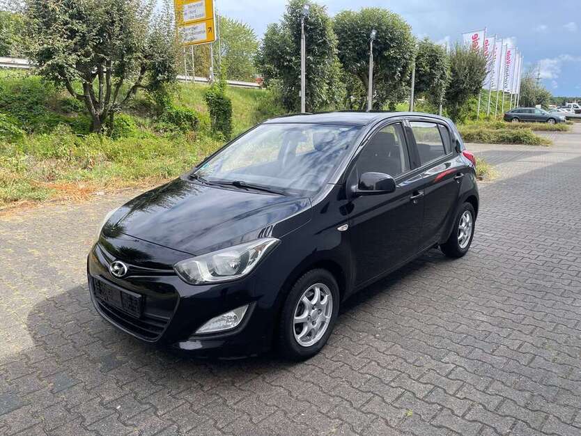 i20