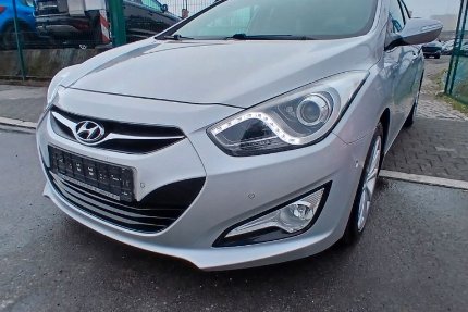 Hyundai i40 209.000 km 6.399 &euro; Berlin 13597