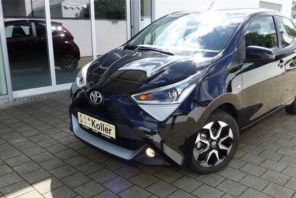 Toyota Aygo (X) 42.180 km 12.900 € Bad Gögging 93333