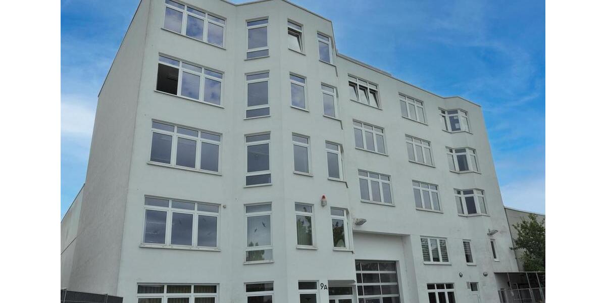 Modernisierte Bürofläche im Gewerbegebiet Friedrichsfeld Nähe TESLA zimmer