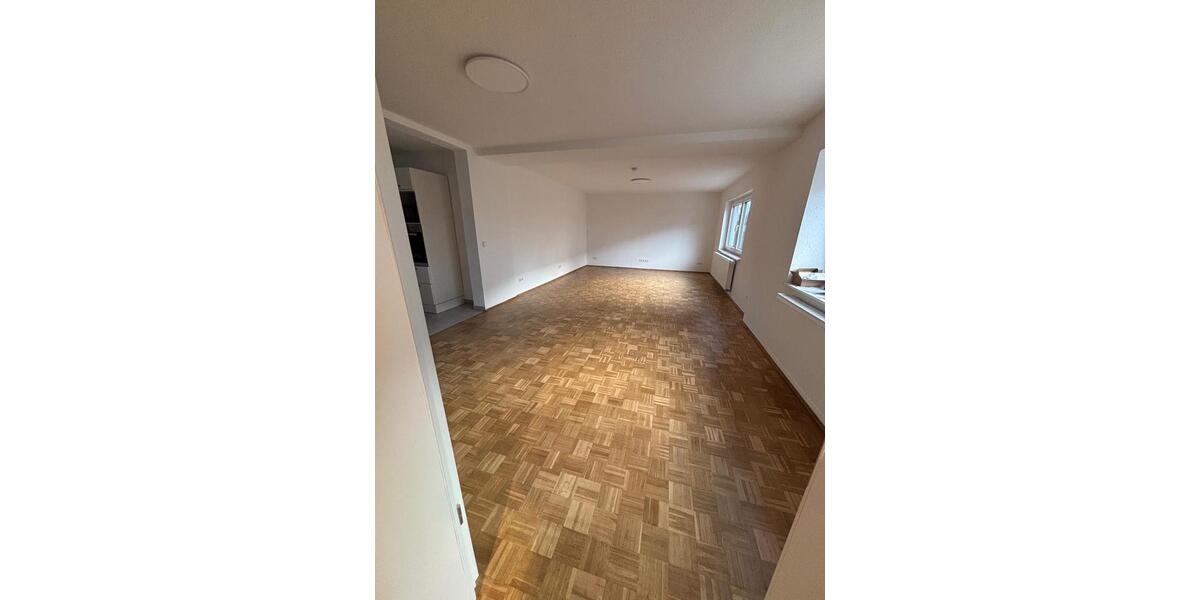 Einfamilienhaus Mehlingen - 8 Zimmer, 135 m&sup2;, 1.650&euro; | Angebot:26566911