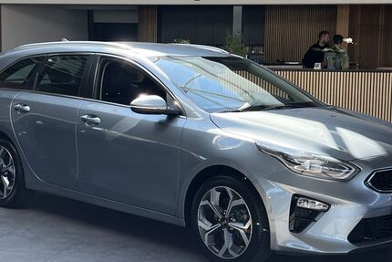 Kia ceed Sportswagon 66.335 km 15.440 &euro; Cadolzburg bei Nürnberg 90556