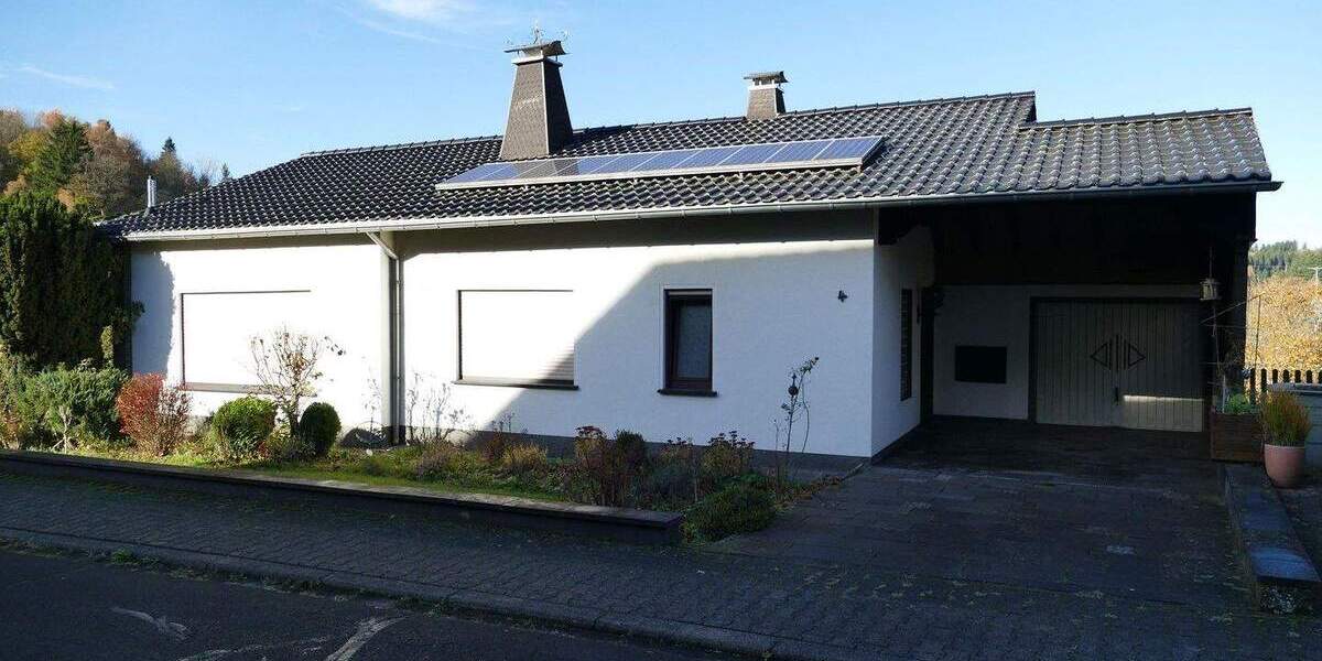 Mehrfamilienhaus, Wohnhaus Jünkerath - 5 Zimmer, 139 m&sup2;, 219.000&euro; | Angebot:25301987