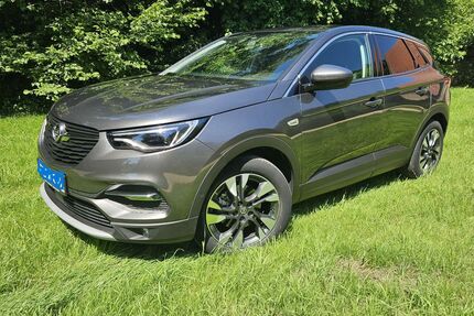 Opel Grandland (X) 95.000 km 12.900 &euro; Wiesbaden 65205
