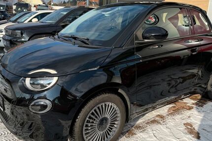 Fiat 500e 21.600 km 19.990 &euro; Diedorf / Augsburg 86420