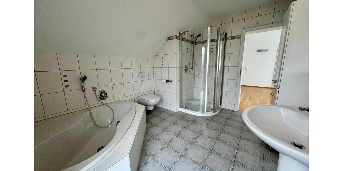 Einfamilienhaus Niederstotzingen - 4.5 Zimmer, 149 m&sup2;, 1.500&euro; | Angebot:24465102