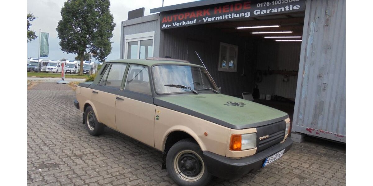 Wartburg 353 44.500 km 3.590 &euro; Lohe-Rickelshof 25746