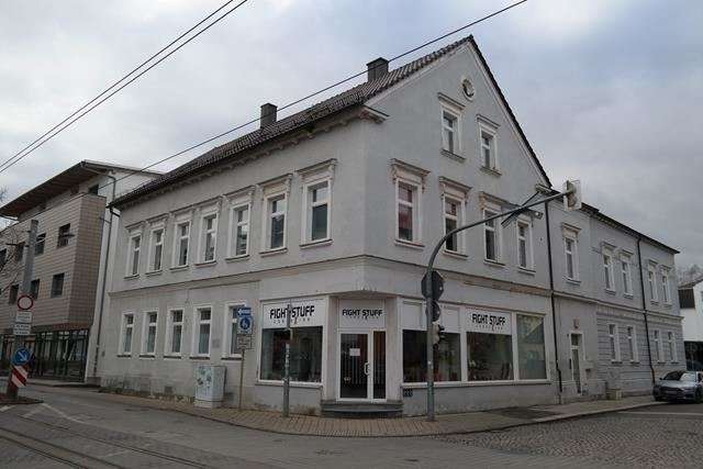Etagenwohnung Zwickau Schedewitz - 5 Zimmer, 108 m&sup2;, 1.500&euro; | Angebot:27348893