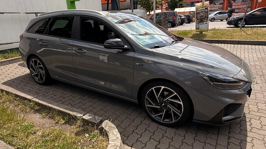 Hyundai i30 53.000 km 22.699 &euro; Berlin 12489