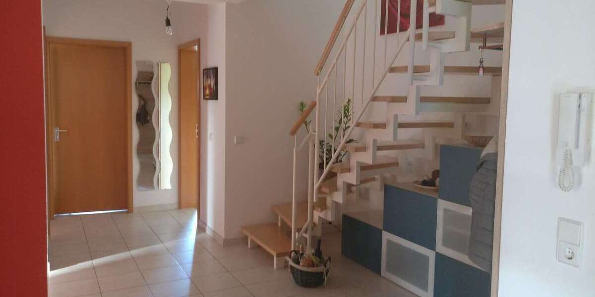 Etagenwohnung Sindelfingen Eichholz - 4.5 Zimmer, 121 m&sup2;, 595.000&euro; | Angebot:27116329