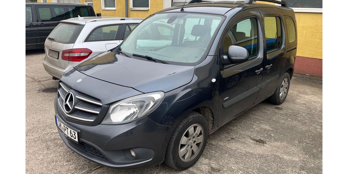 Mercedes-Benz Citan 110.000 km 10.900 &euro; Sandersdorf-Brehna 06792