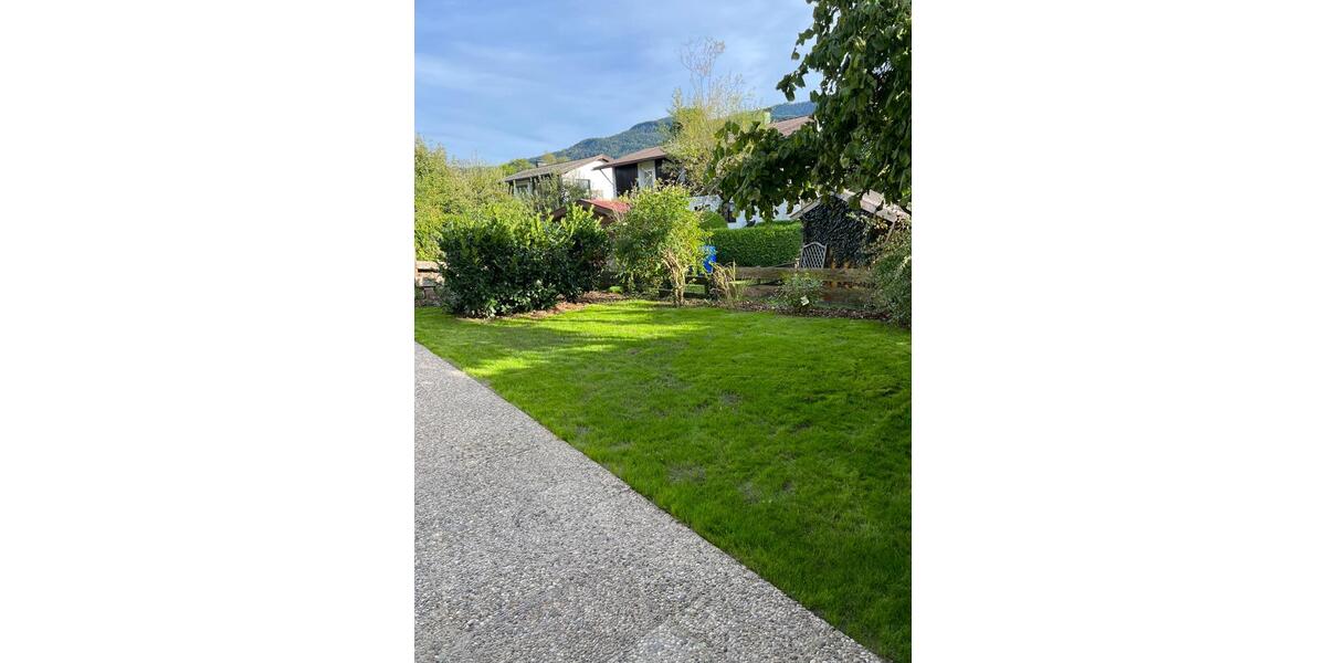 Doppelhaushälfte Bergen - 6 Zimmer, 165 m&sup2;, 1.850&euro; | Angebot:26599249