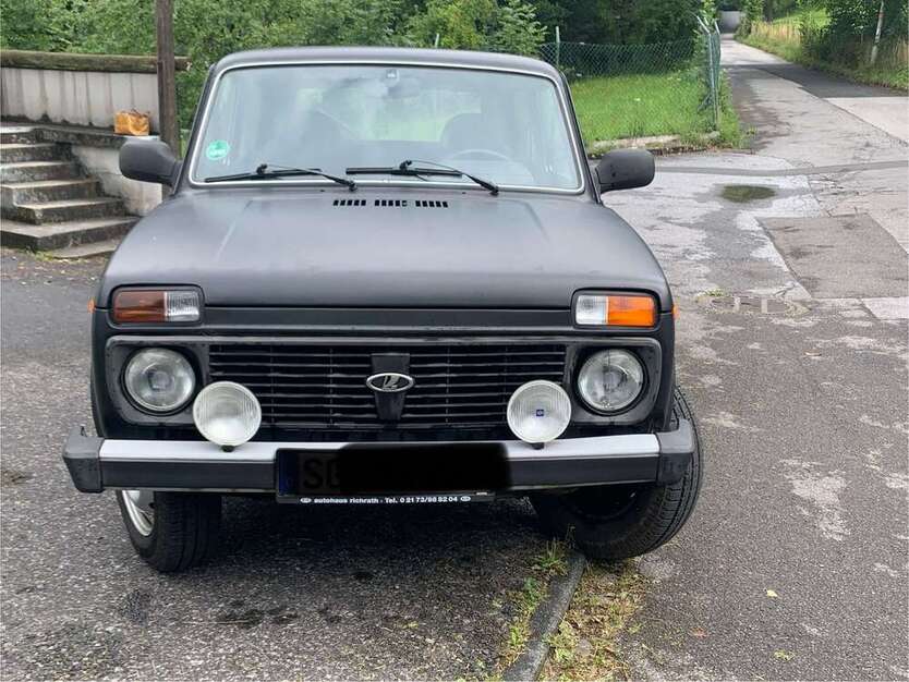 Lada Niva 142.000 km 4.400 € Solingen 42657
