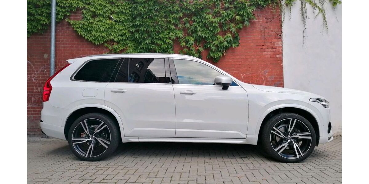 Volvo XC90 116.000 km 38.000 € Berlin 14165