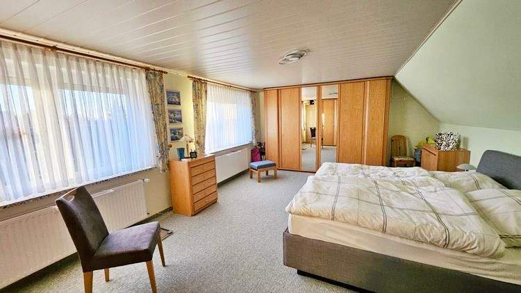 Einfamilienhaus Gnarrenburg - 7 Zimmer, 226 m&sup2;, 265.000&euro; | Angebot:25701486
