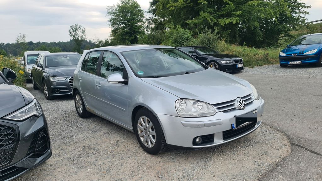 VW Golf 216.000 km 2.750 &euro; Moosburg 85368