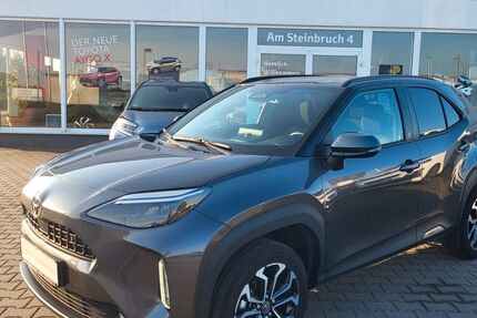 Toyota Yaris 15.500 km 24.190 &euro; Staßfurt 39418