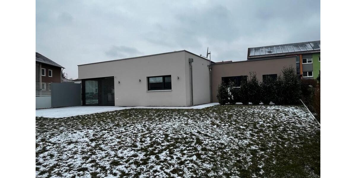 Einfamilienhaus Mellrichstadt - 2 Zimmer, 100 m&sup2;, 1.200&euro; | Angebot:24567687