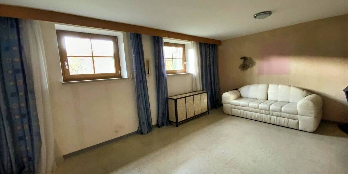 Einfamilienhaus Oberviechtach - 1 Zimmer, 188 m&sup2;, 250.000&euro; | Angebot:25192189