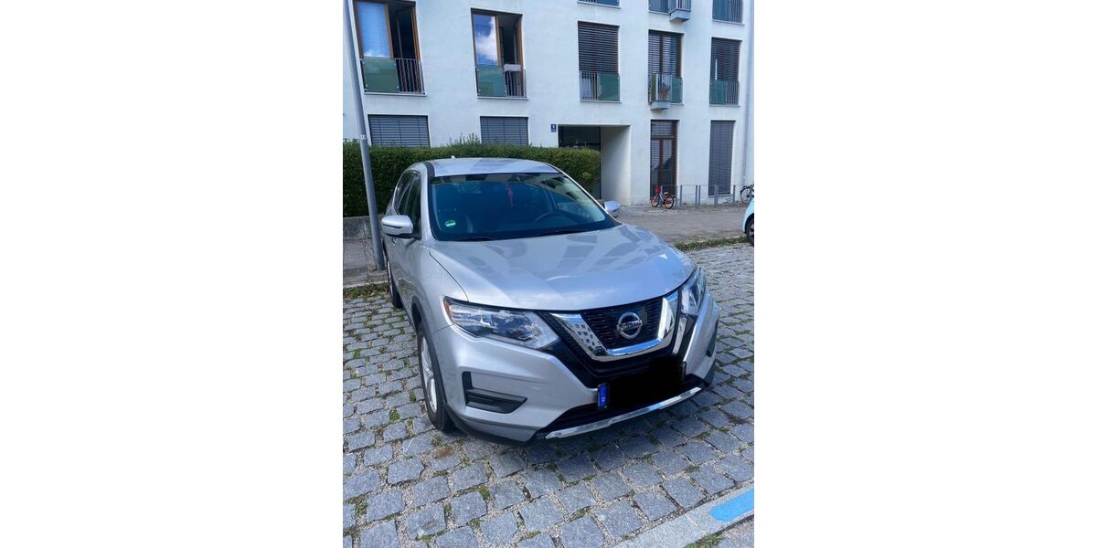 Nissan X-Trail 53.000 km 14.000 &euro; München 81829