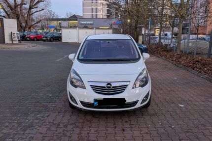Opel Meriva 179.000 km 3.900 &euro; Mainz-Kastel 55252