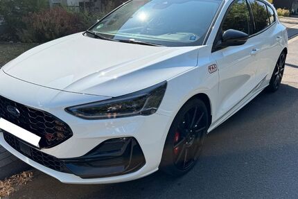 Ford Focus 38.000 km 30.000 &euro; Köln 50931