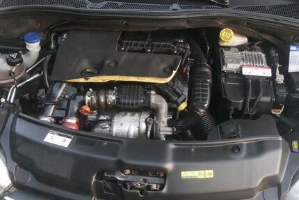 Peugeot 208 139.000 km 5.400 &euro; Hamburg 22547
