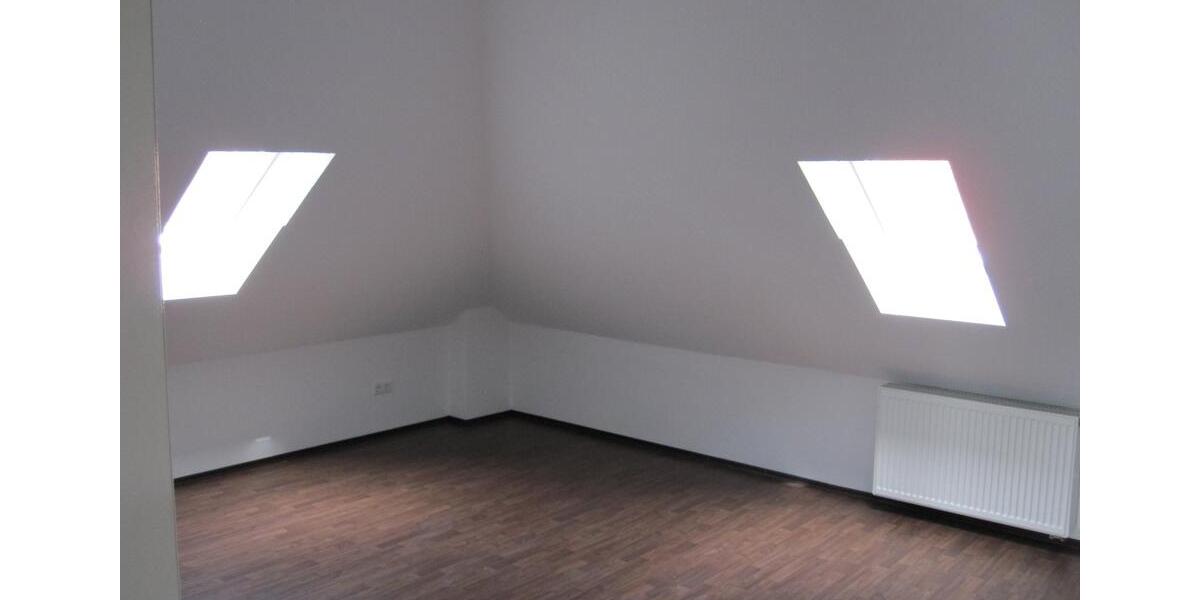 Dachgeschoßwohnung Lathen - 5 Zimmer, 100 m&sup2;, 780&euro; | Angebot:24836347