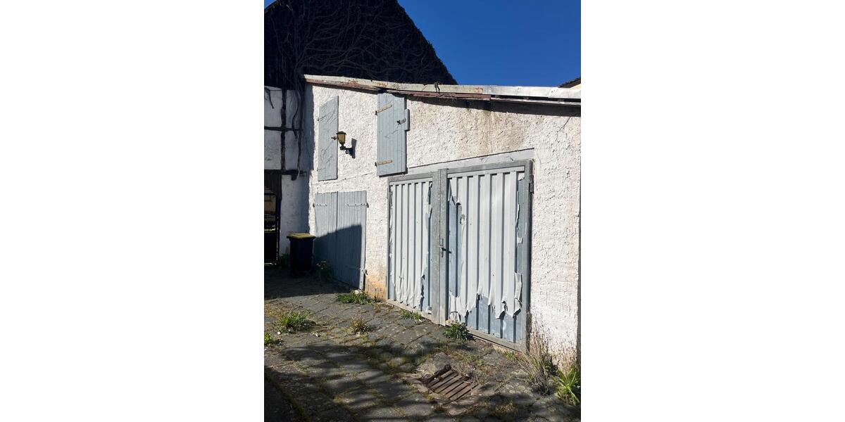 Bauernhaus, Landhaus Sangerhausen - 9 Zimmer, 150 m&sup2;, 95.000&euro; | Angebot:26665688