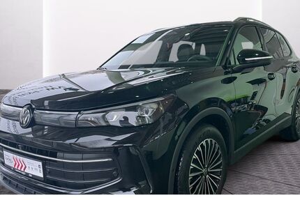 VW Tiguan 25.690 km 37.889 &euro; Artern 06556