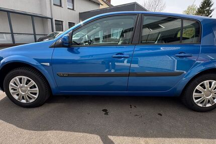 Renault Megane 174.365 km 2.990 &euro; Walsrode 29664